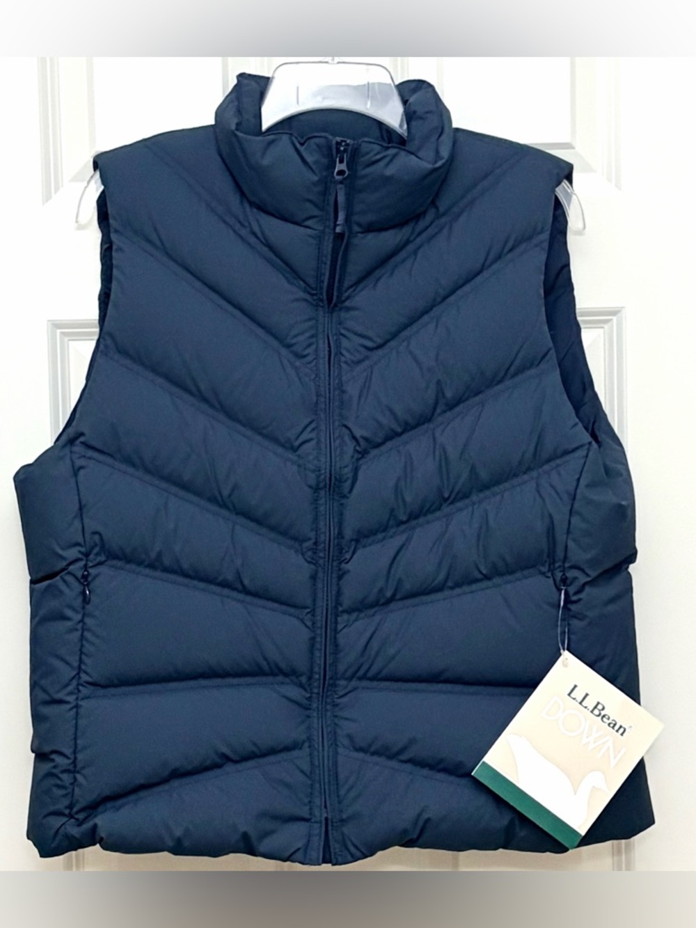 L.L.Bean Down Puffer Vest XL Navy Slate Blue Chevron Quilted Lightweight Zip - Picture 3 of 7